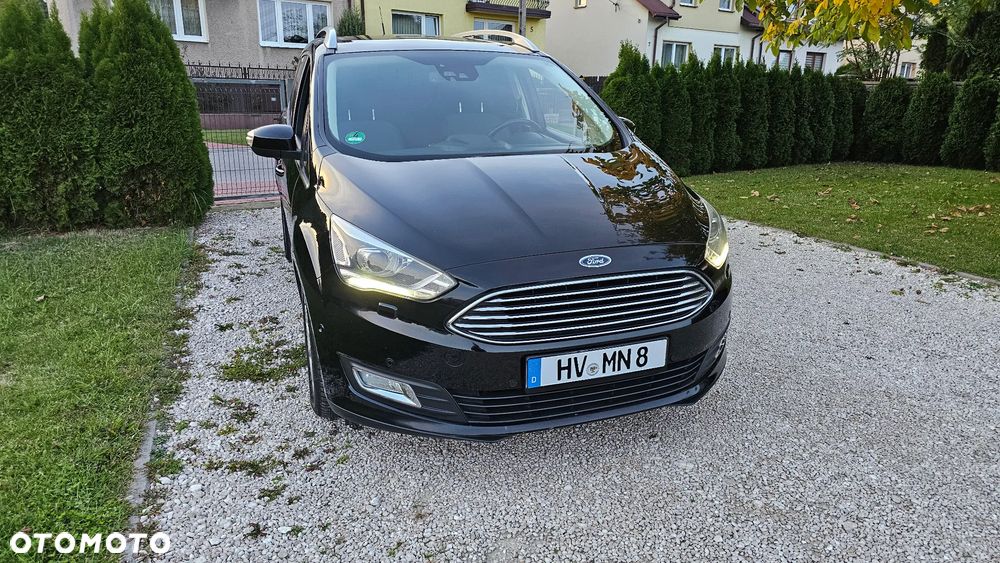 Ford Grand C-MAX - 24