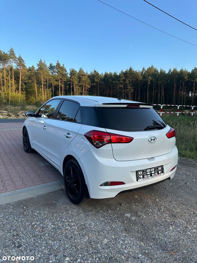 Hyundai I20 2016 photo 4