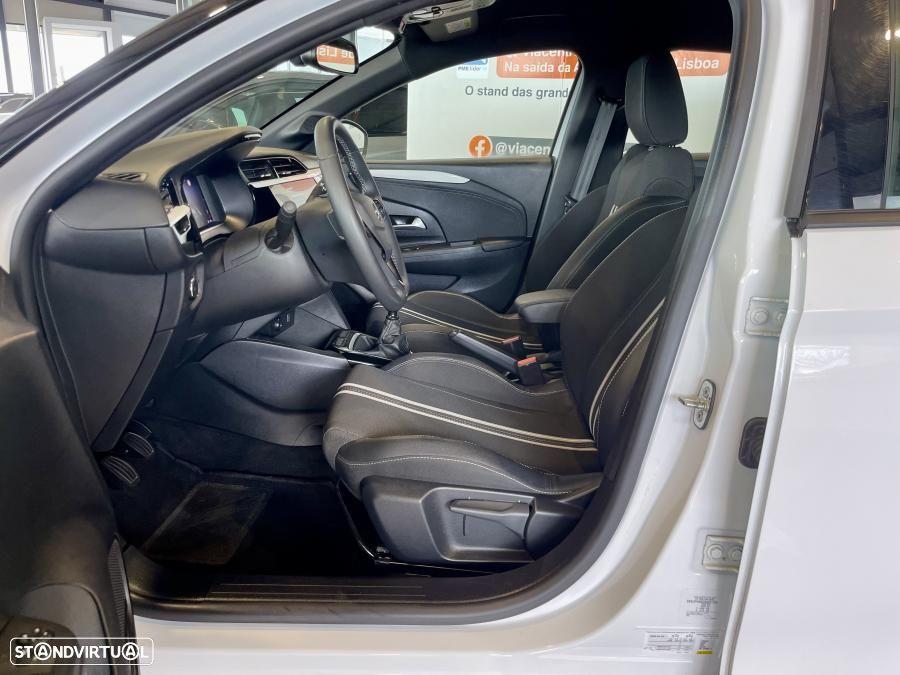 Opel Corsa 1.2 T GS - 25