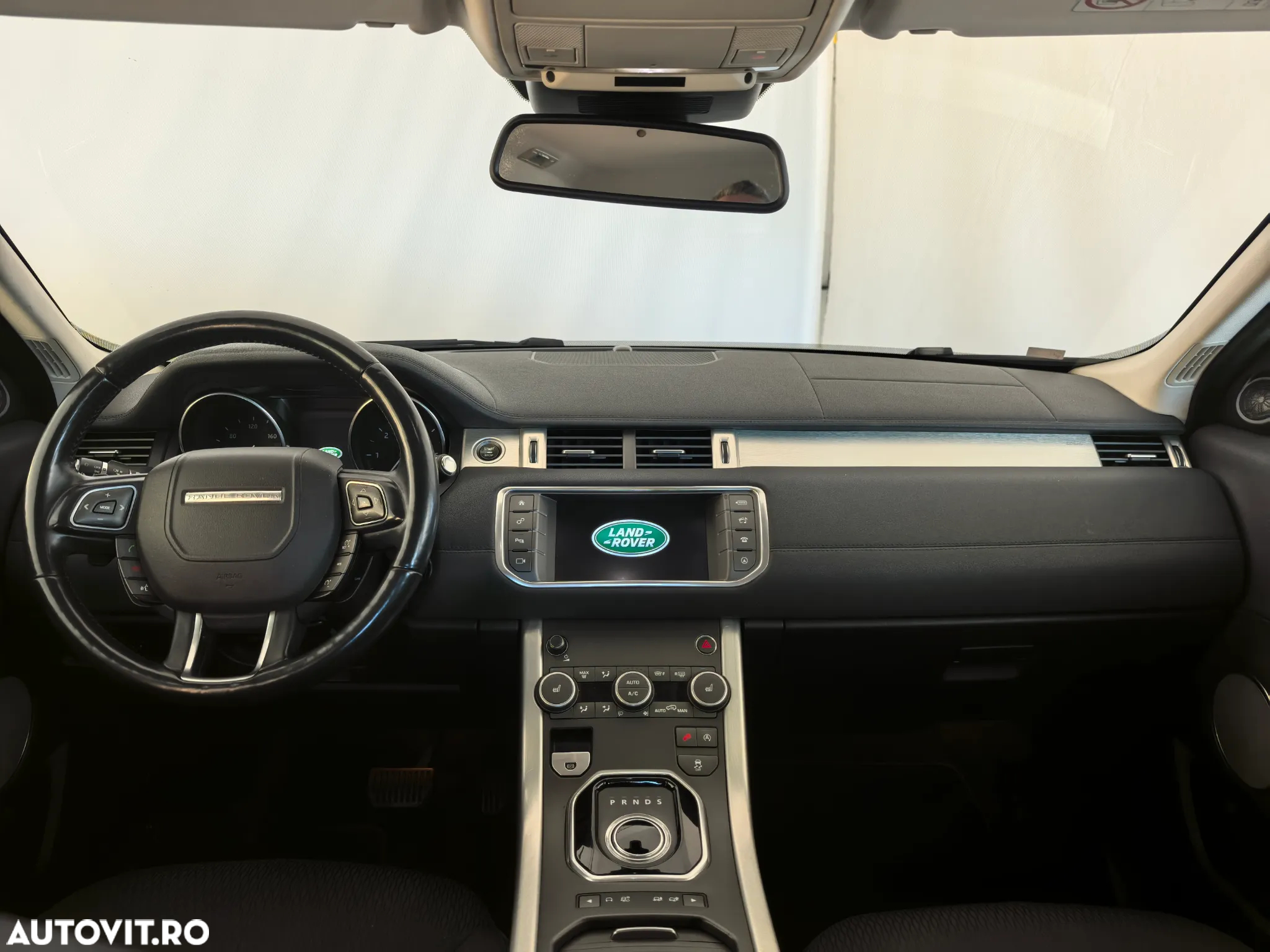 Land Rover Range Rover Evoque - 11