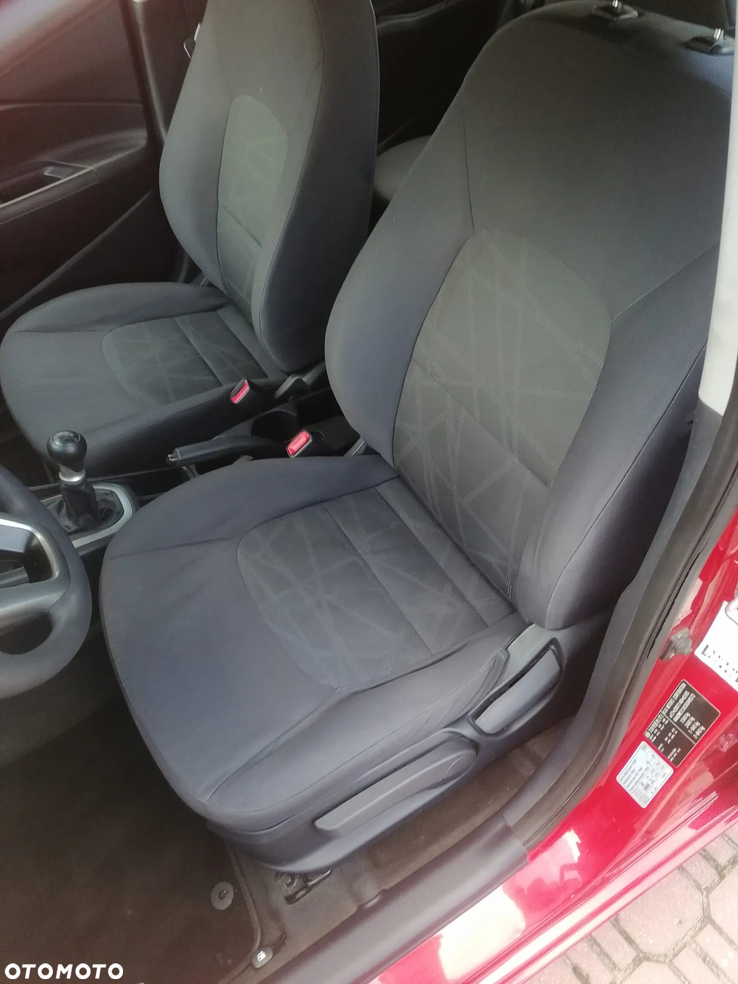 Kia Rio 1.2 Attract - 14