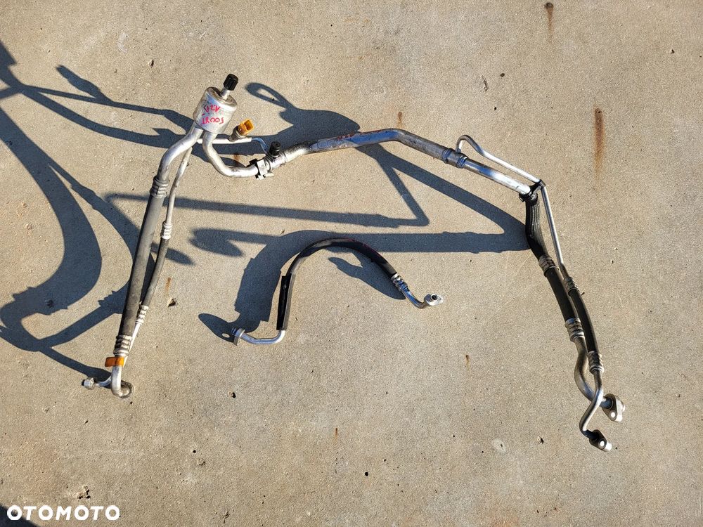 Rurki klimatyzacji przewody Peugeot 5008 1.2 THP - 1