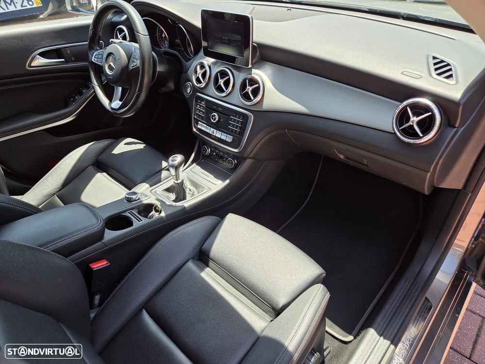 Mercedes-Benz CLA 180 CDI Edition 1 - 17