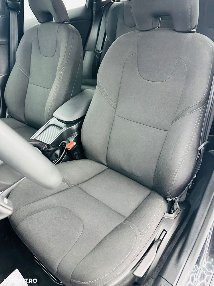 Volvo V40 D2 DRIVe Kinetic - 15