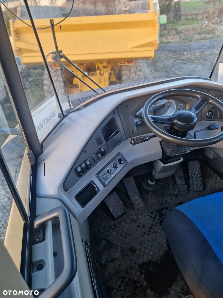 Volvo A25F - 9
