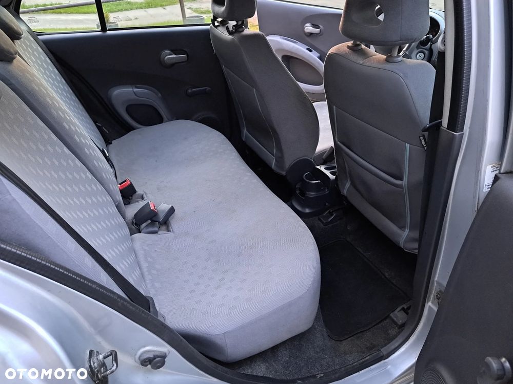 Nissan Micra - 10