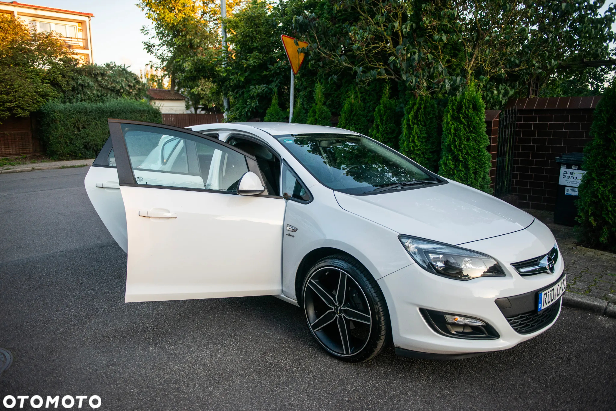 Opel Astra GTC 1.4 Turbo ecoFLEX Start/Stop - 14