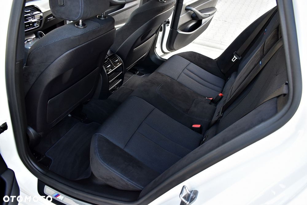 BMW Seria 5 520d M Sport Edition - 34