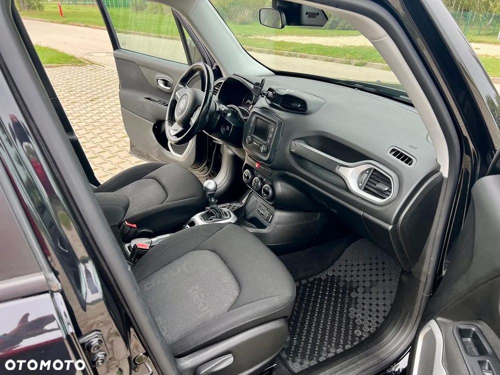 Jeep Renegade 1.6 E-TorQ Longitude FWD - 8