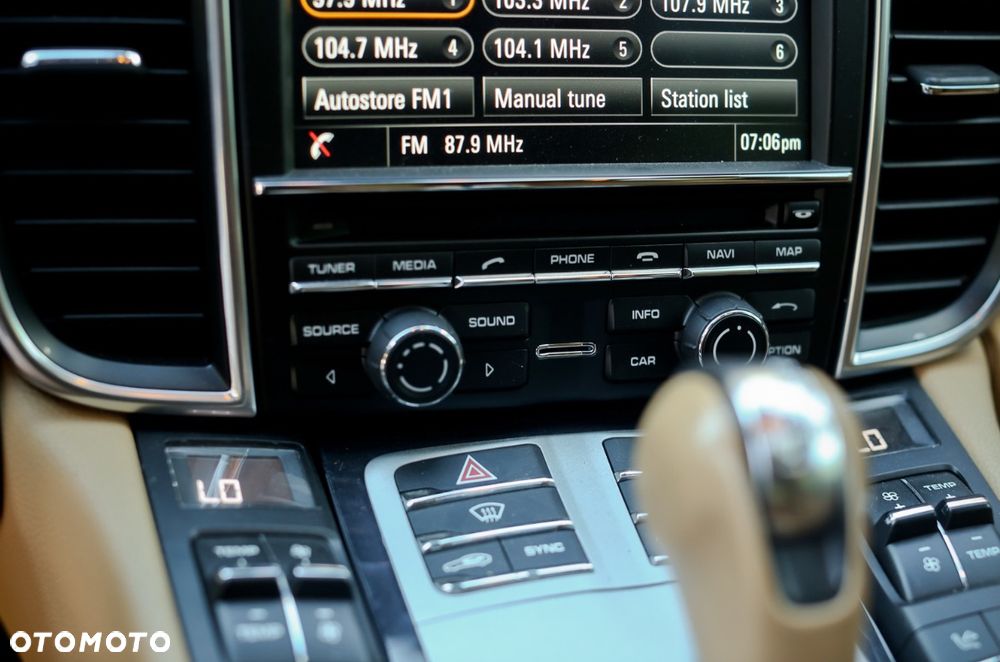 Porsche Panamera 4 PDK - 36