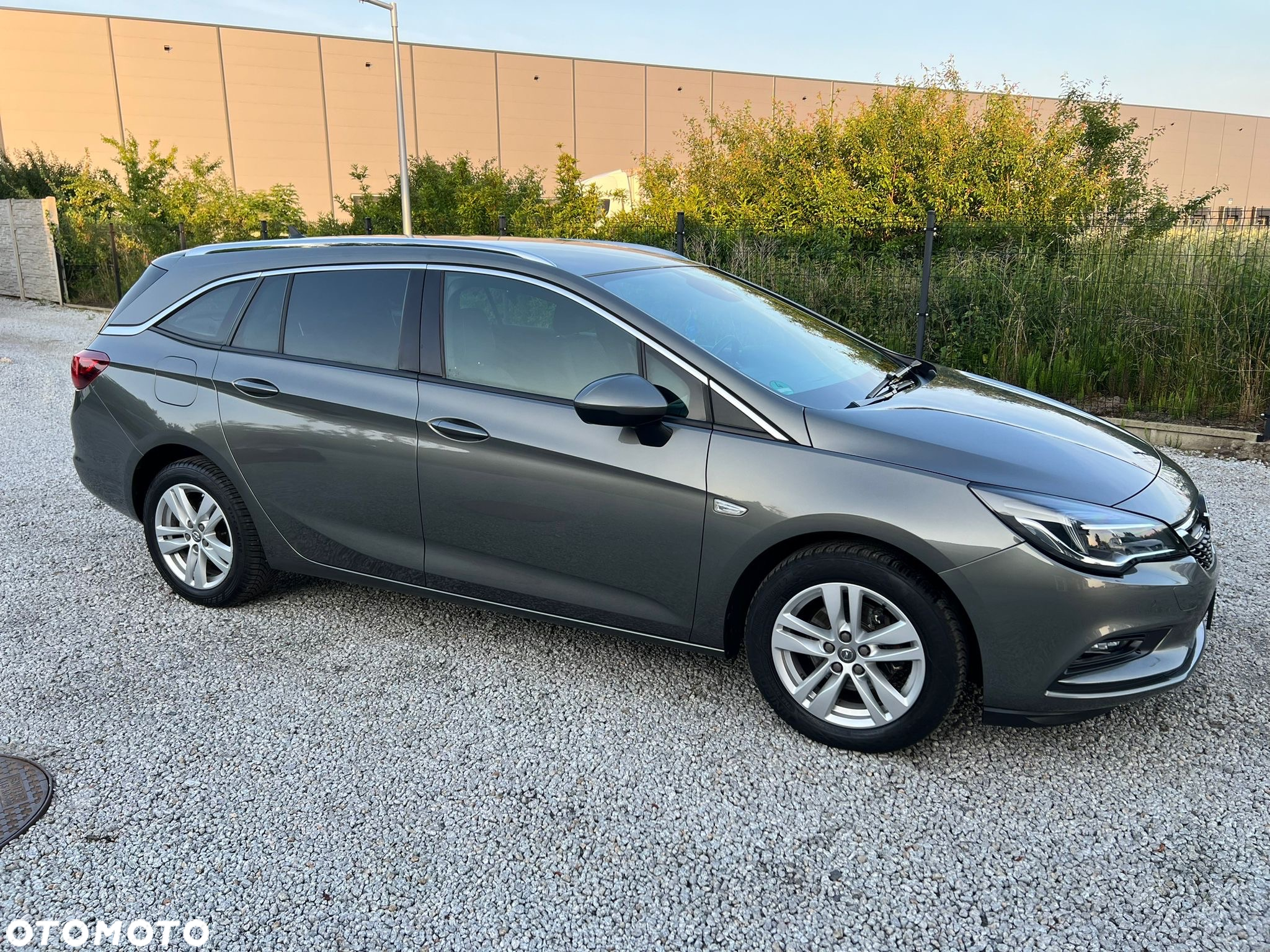 Opel Astra 1.4 Turbo Start/Stop Automatik Sports Tourer Dynamic - 4