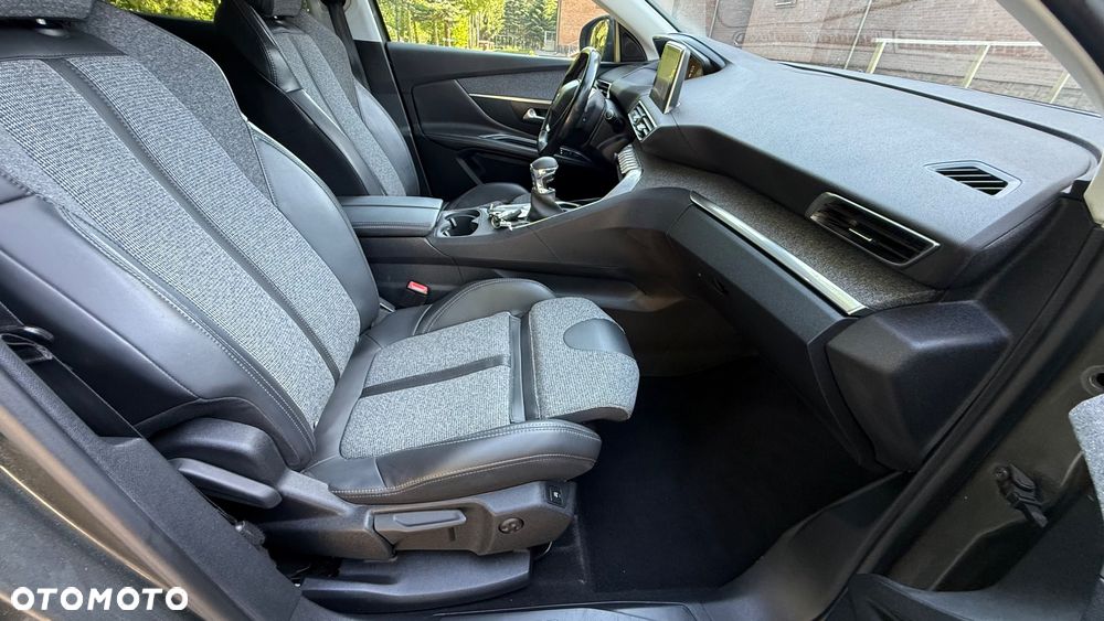 Peugeot 3008 PureTech 130 Stop & Start Allure - 24