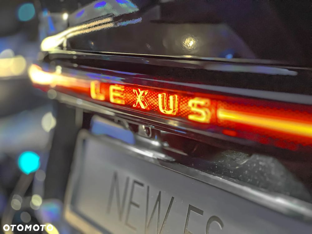 Lexus ES - 9