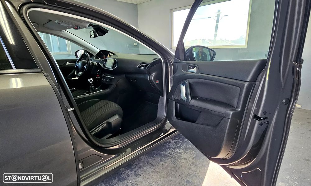 Peugeot 308 SW 1.5 BlueHDi Active - 22