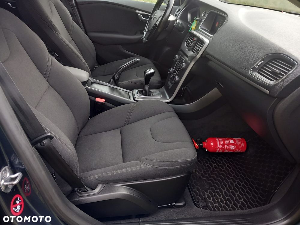 Volvo V40 D2 Kinetic - 15