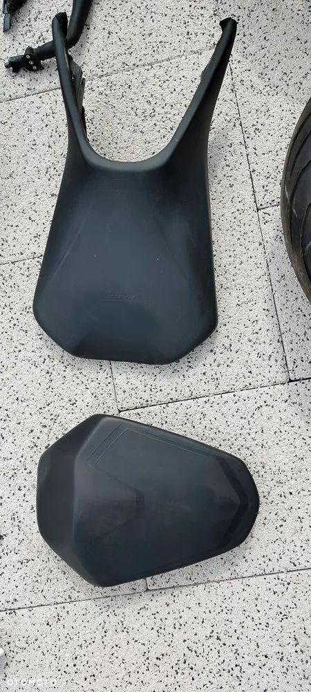 KTM DUKE 125 KOŁO FELGA OWIEWKA LAGI STELAZ OGON ZADUPEK SIEDZENIE 2022 - 5