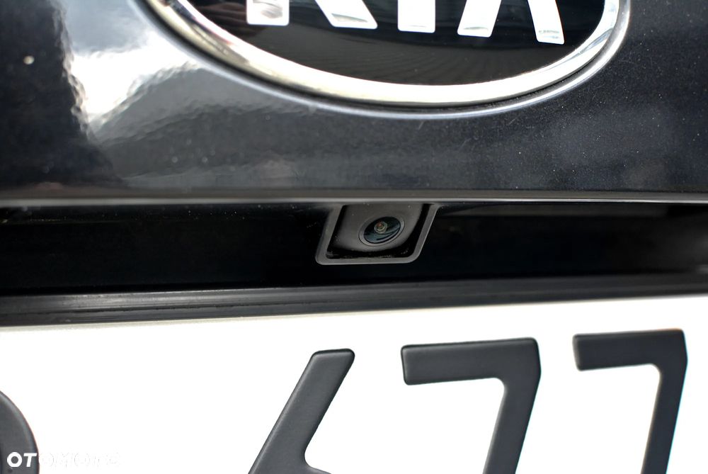 Kia Ceed 1.6 GDI Dream Team Edition - 13