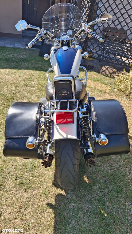 Suzuki Intruder - 13