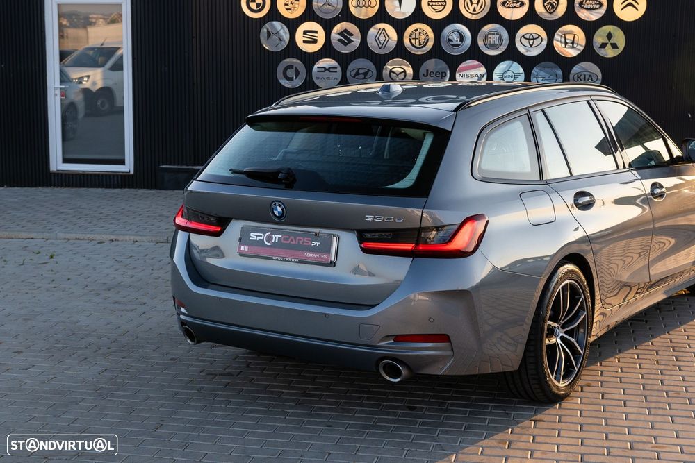 BMW 330 e Auto - 8