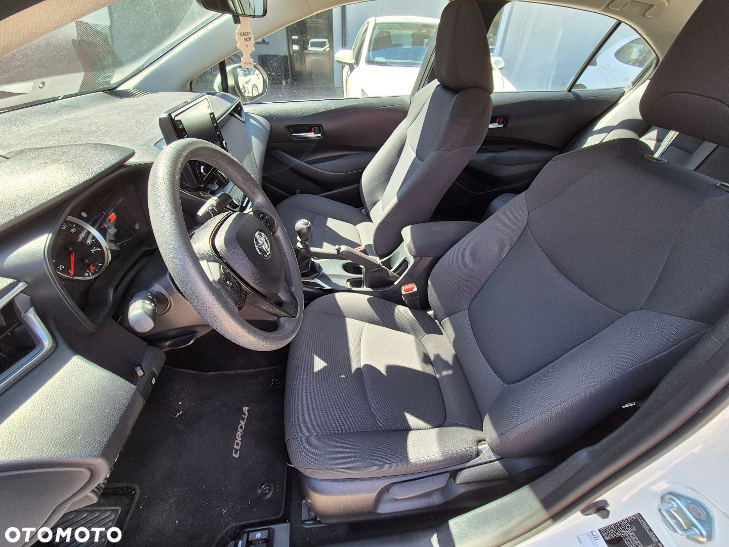 Toyota Corolla - 8