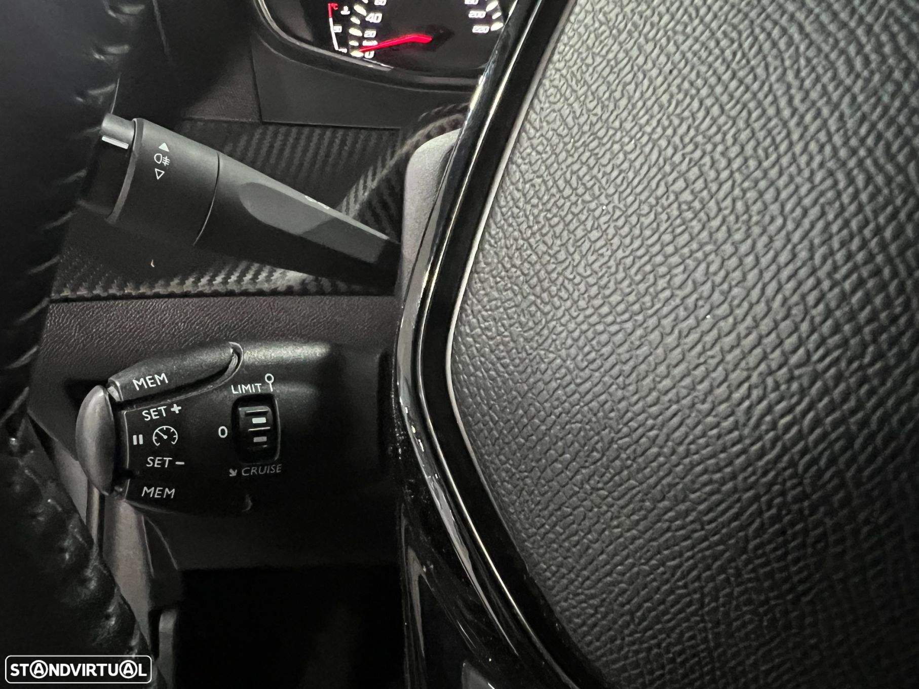 Peugeot 208 1.2 PureTech Active Pack - 18