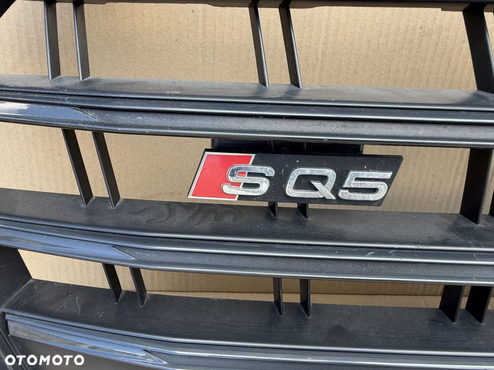 GRILL ATRAPA AUDI SQ5 80A ORYGINAŁ BEZ USZKODZEŃ - 4