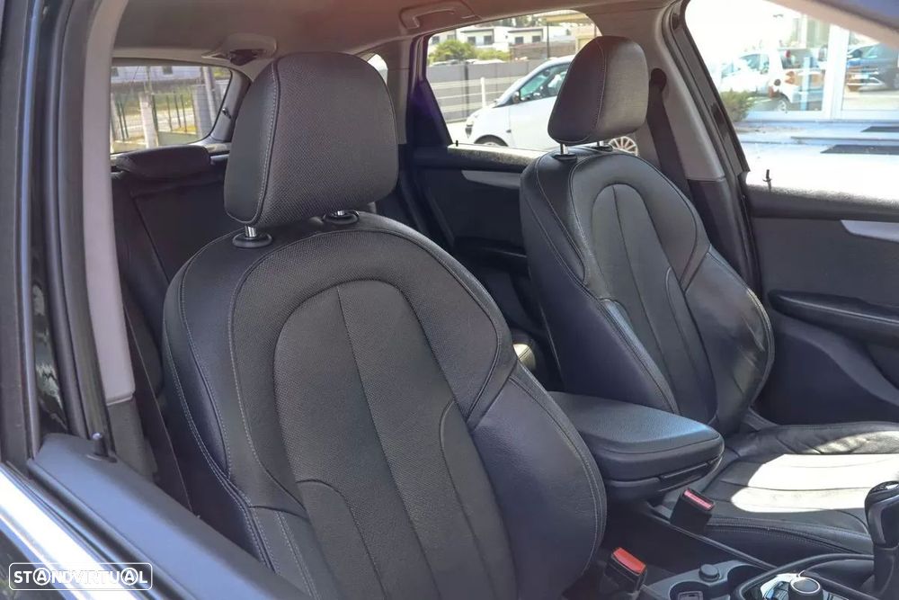 BMW 218 Active Tourer d Advantage - 27