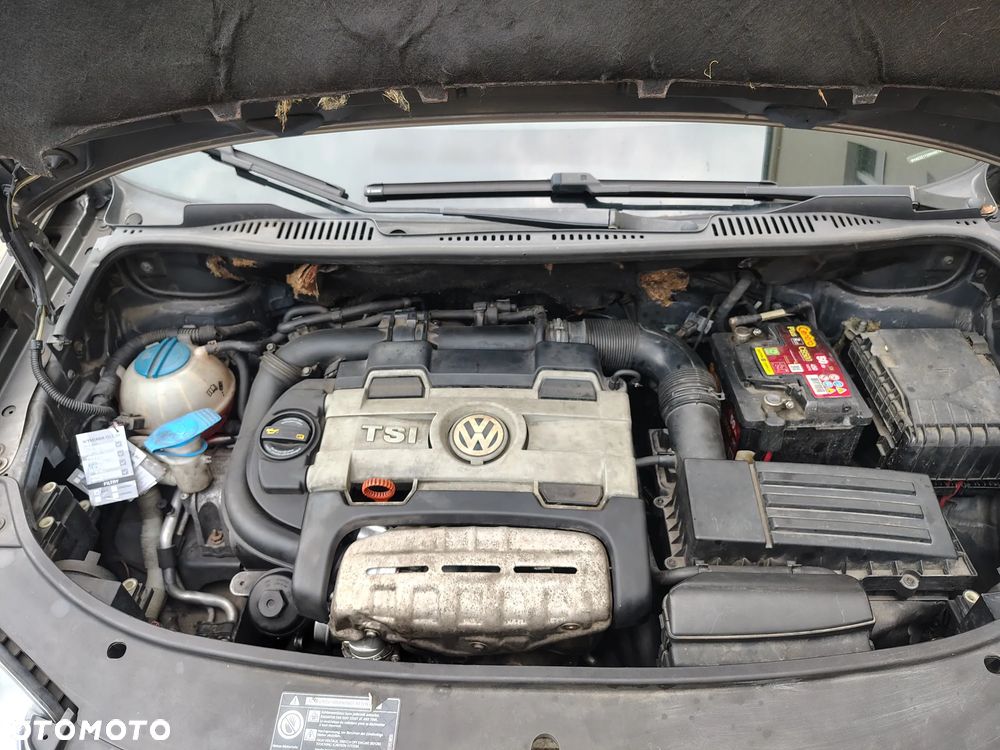 Volkswagen Touran - 5