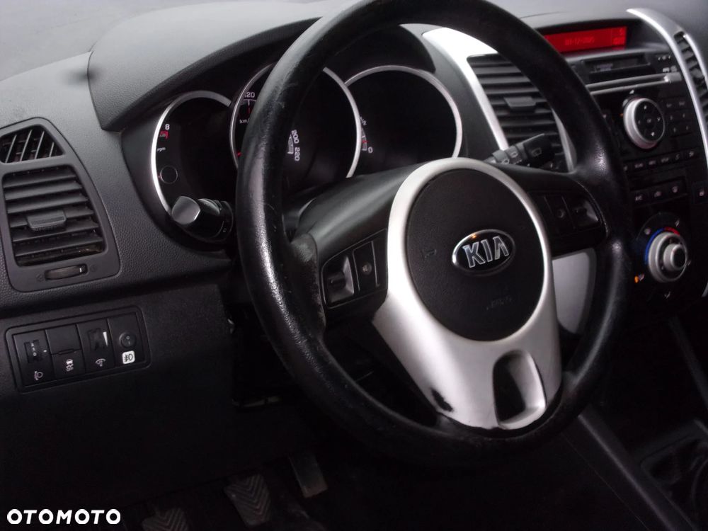 Kia Venga 1.4 S - 16