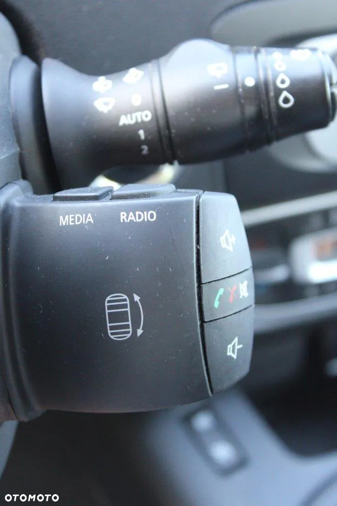 Renault Grand Scenic Gr 1.6 16V TomTom Edition - 27