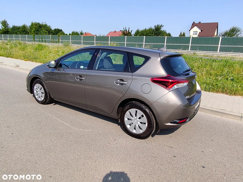 Toyota Auris 1.6 Classic Plus - 9