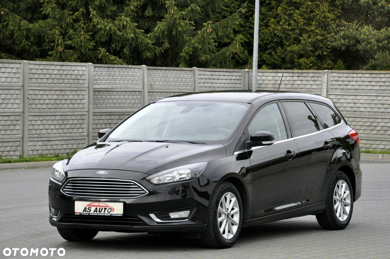 Ford Focus Turnier 1.5 EcoBoost Start-Stopp-System TITANIUM - 19