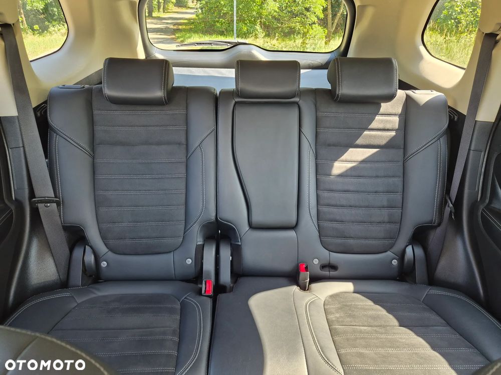 Mitsubishi Outlander - 11