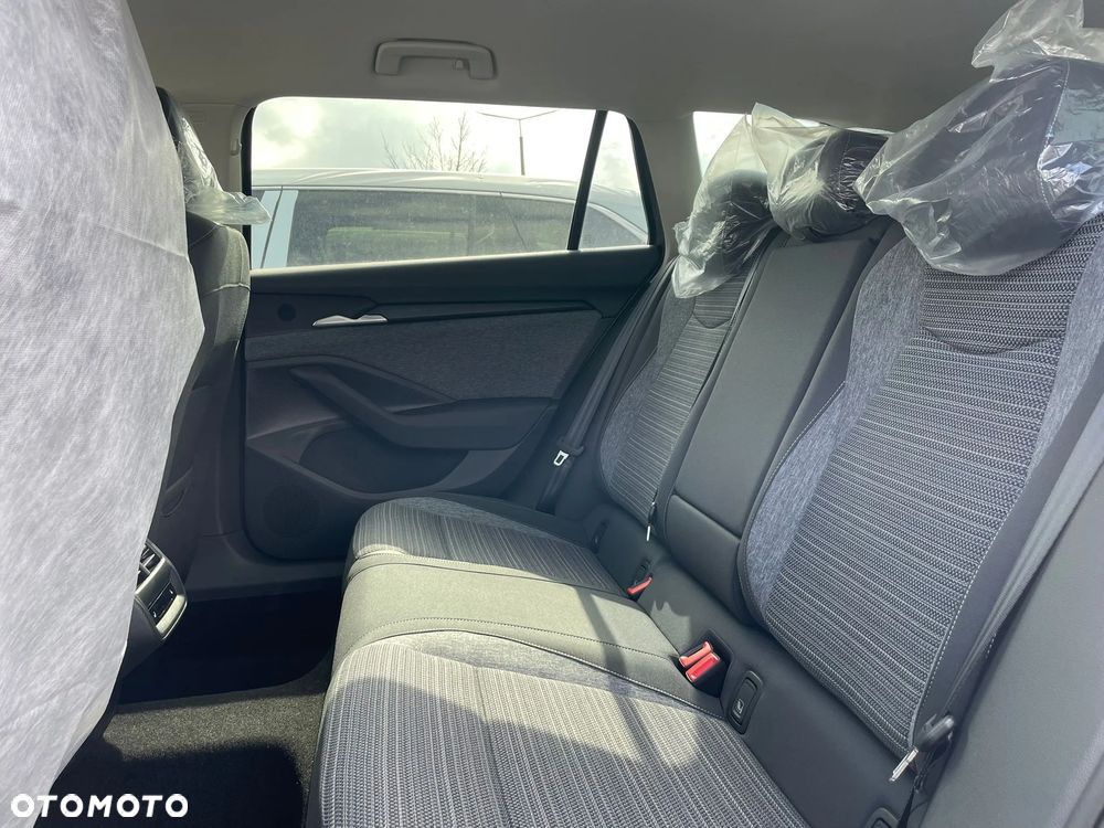 Skoda Superb 2.0 TDI SCR 4x4 Edition 130 DSG - 4