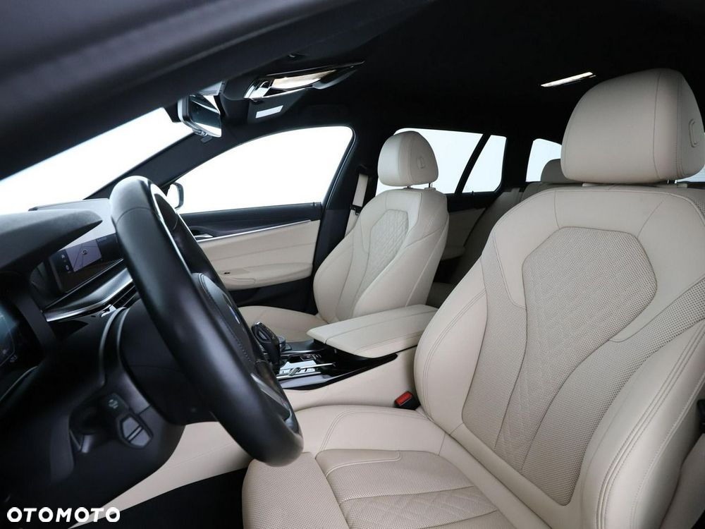 BMW Seria 5 520d xDrive mHEV M Sport sport - 14