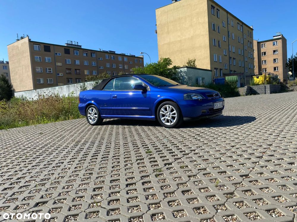 Opel Astra 1.6 Sportive - 20