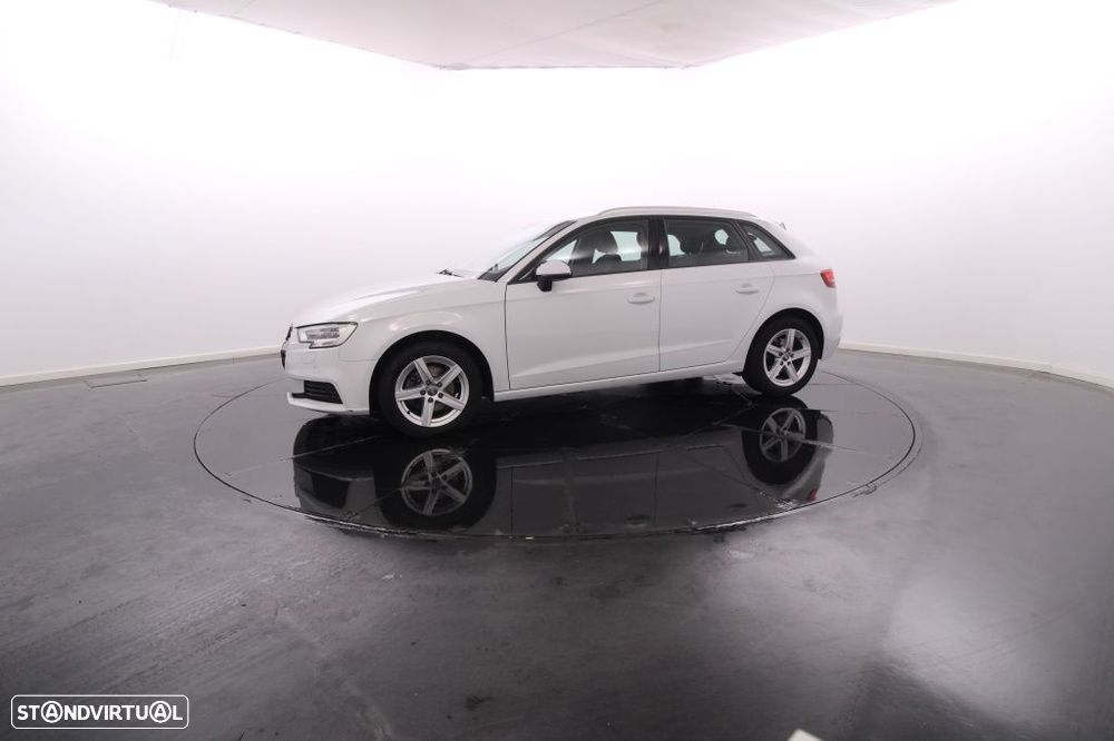 Audi A3 Sportback 30 TDI - 2