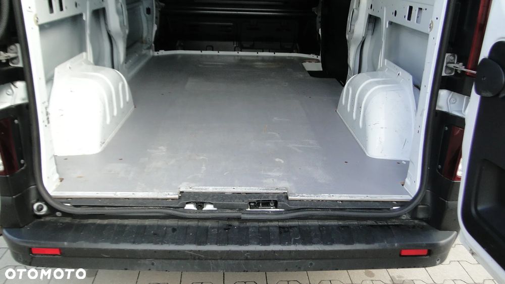 Renault Trafic - 11