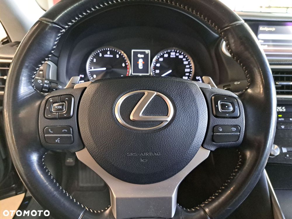Lexus IS 200t Elegance - 28