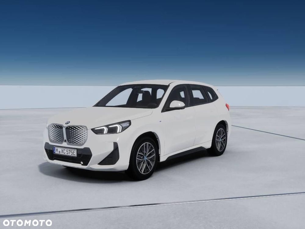 BMW iX1 eDrive20 66.5kWh M Sport Edition - 1