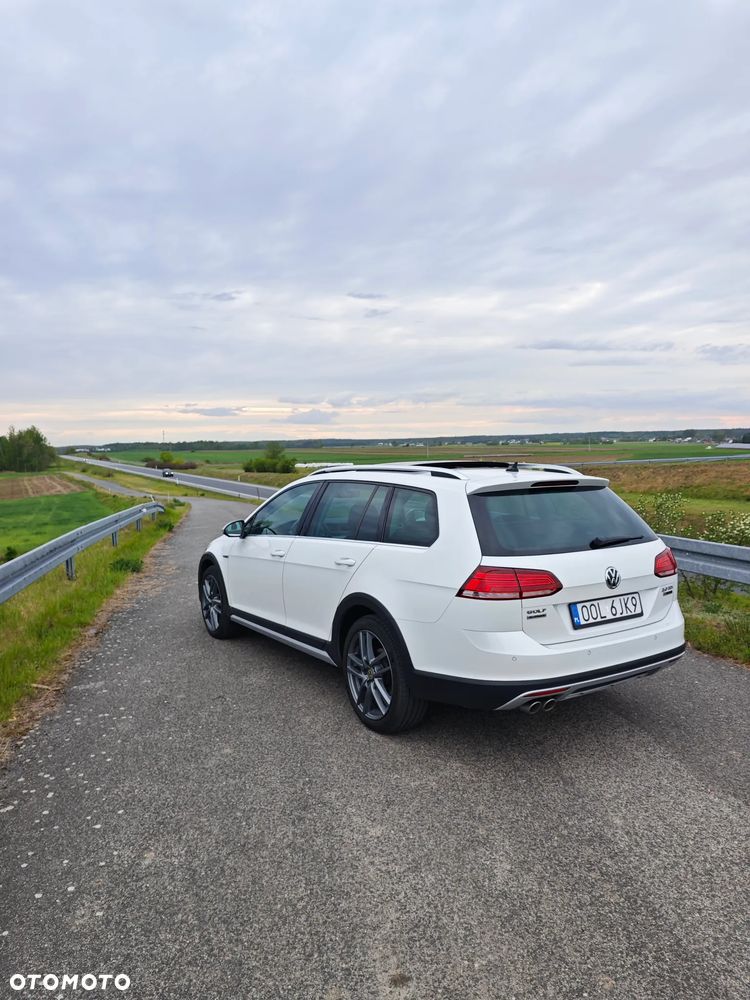 Volkswagen Golf - 4