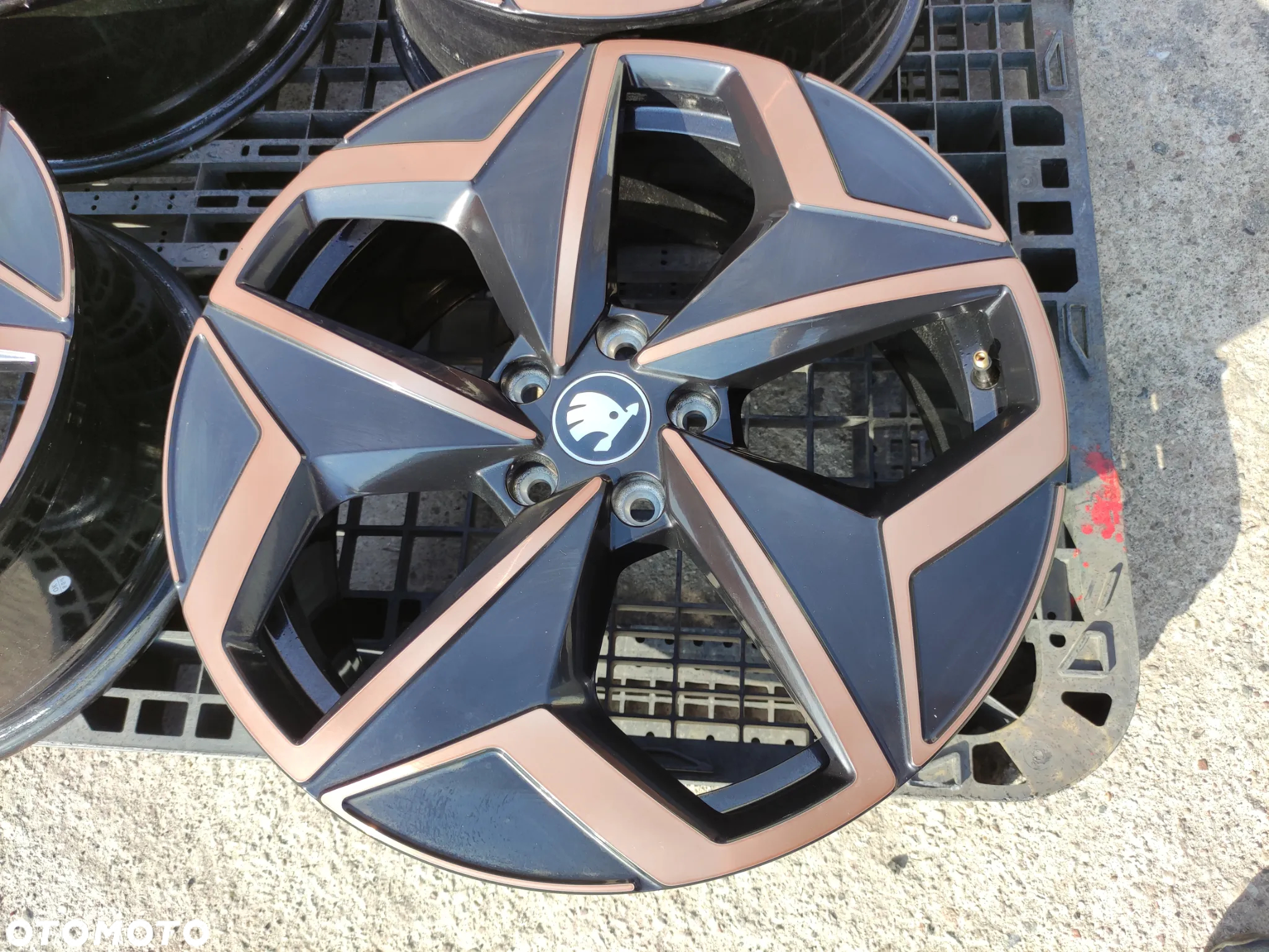 5x112 Alufelgi Felgi Aluminiowe 19 VW 10A ID.3 GOLF V 5 VI 6 VII 7 VIII 8 Skoda Octavia III IV 3 4  SEAT LEON II III IV 2 3 4 Cupra  Audi A3 8P 8V  Legnica ALU-RAD - 5