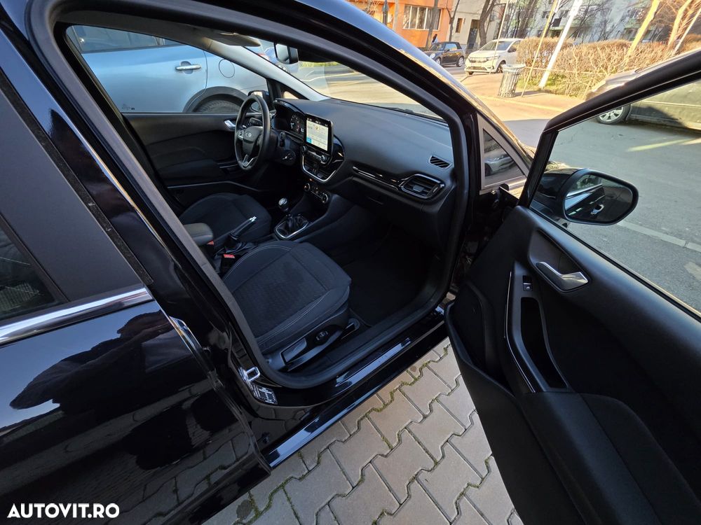 Ford Fiesta 1.0 EcoBoost S&S TITANIUM - 10