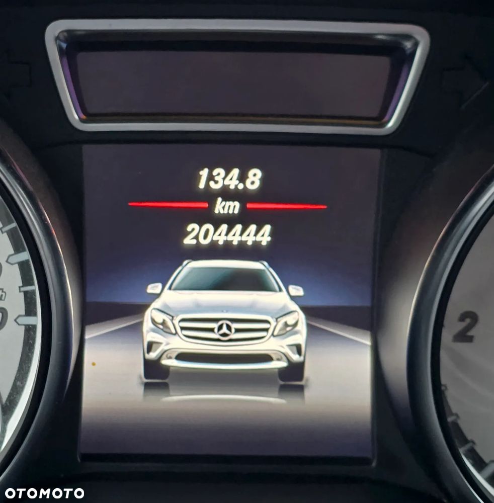 Mercedes-Benz GLA 200 (CDI) d 7G-DCT - 12