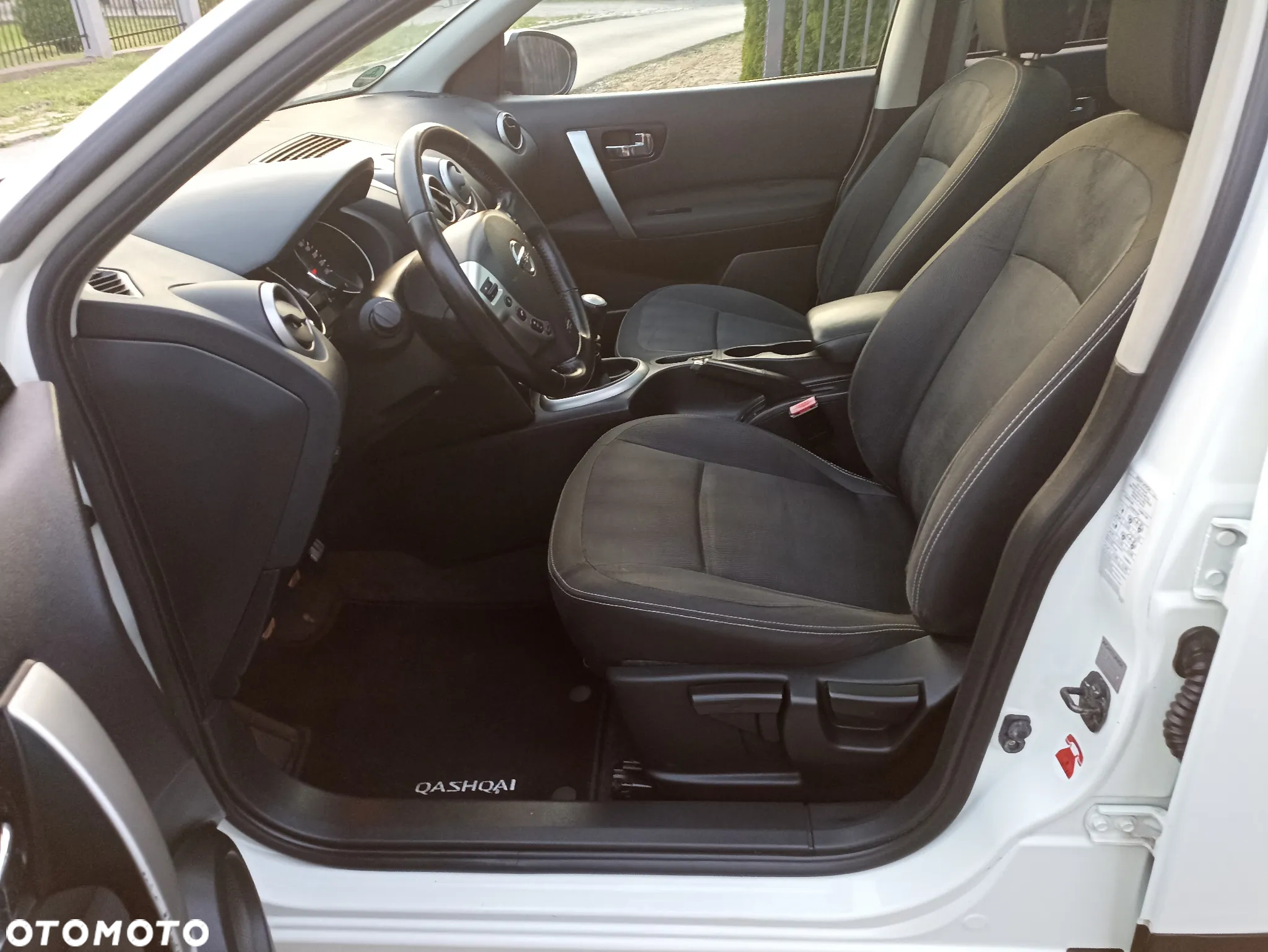 Nissan Qashqai 2.0 tekna - 22