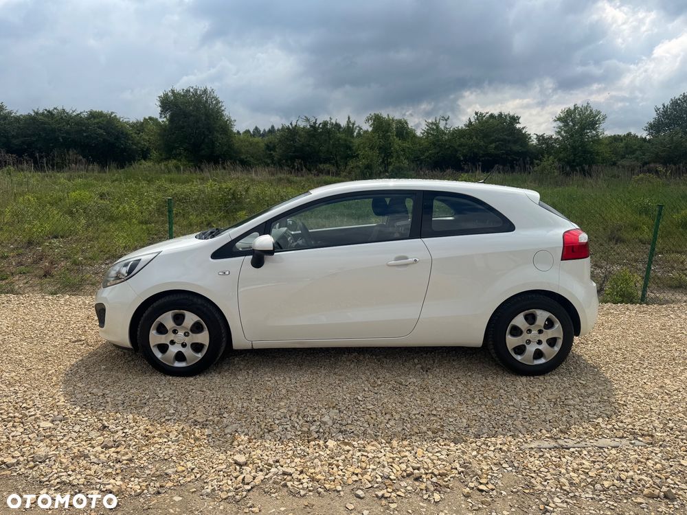 Kia Rio 1.2 Dream Team Edition - 7