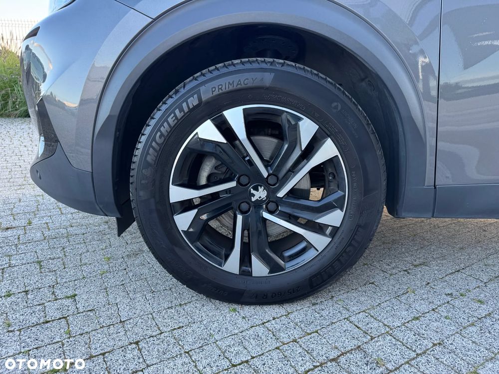 Peugeot 2008 - 12
