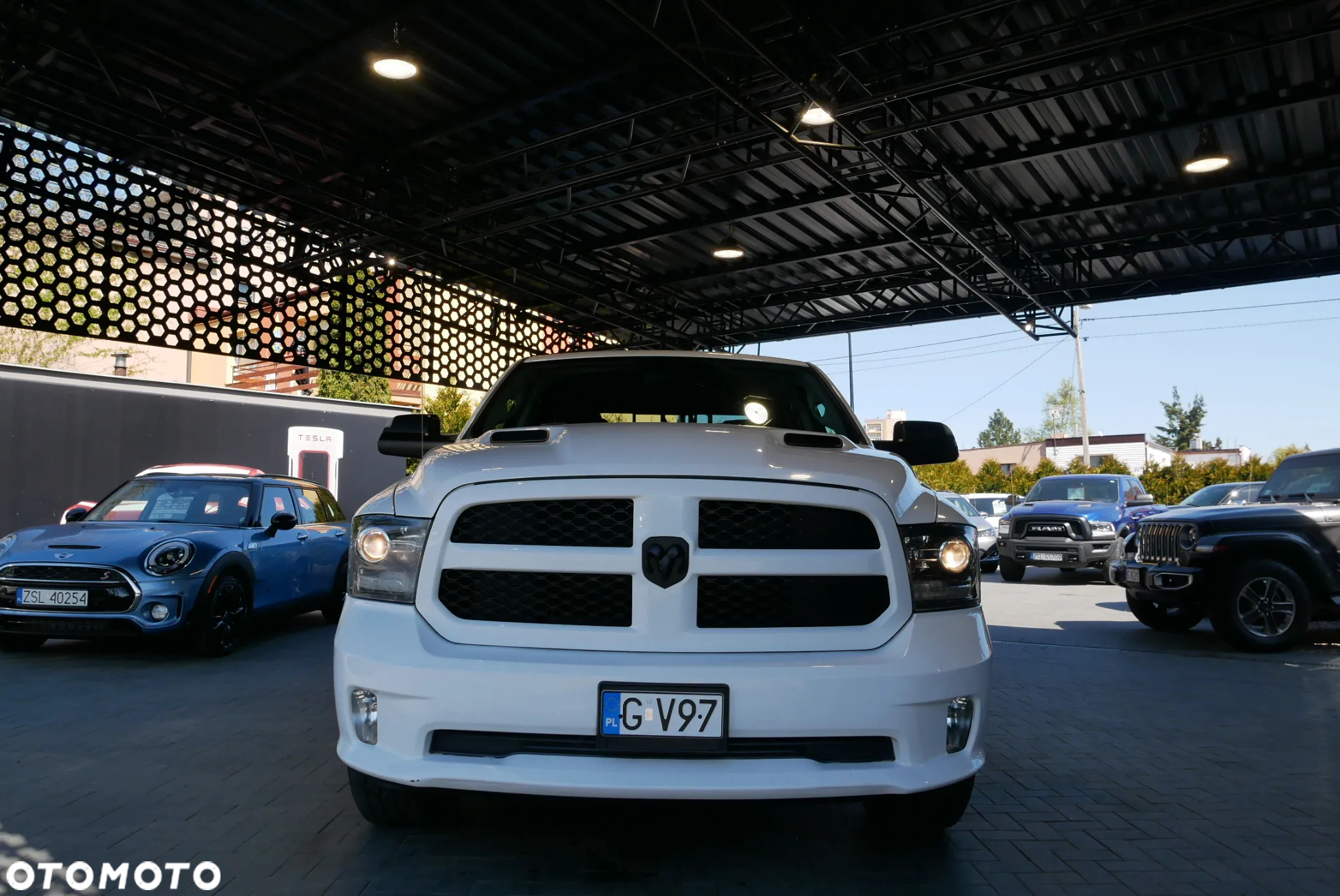 Dodge RAM 1500 5.7 4x4 - 30