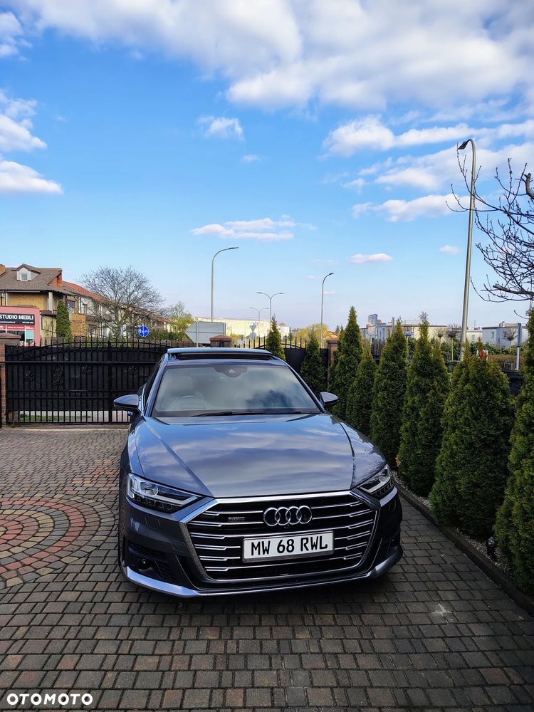 Audi A8 - 1