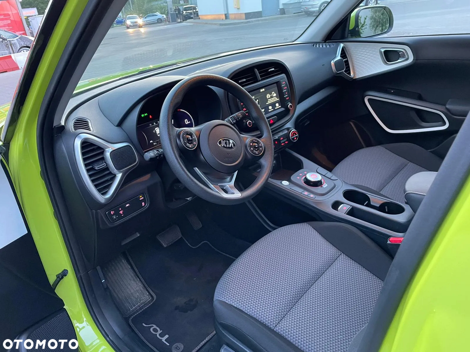 Kia Soul e-Soul Edition 7 - 14